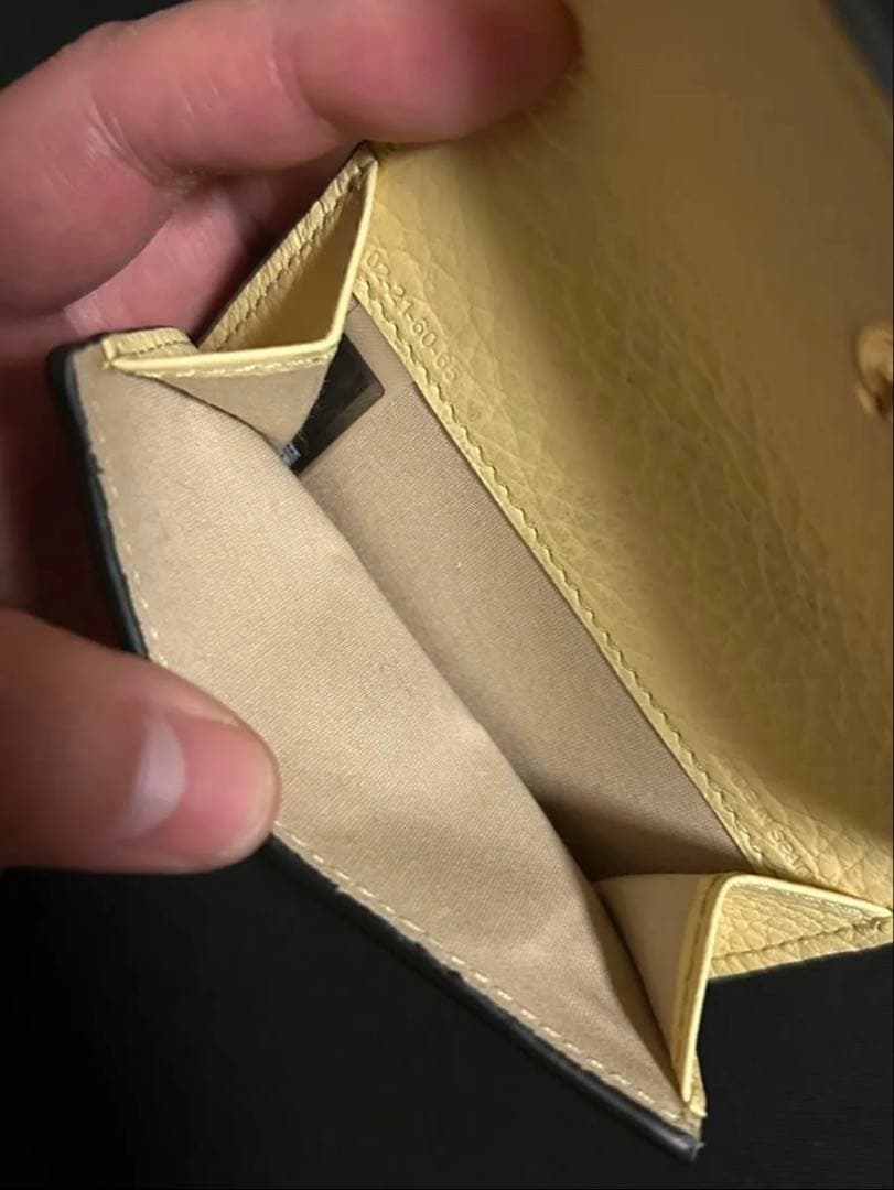 Chloeクロエ アルファベット トリフォールドウォレット ソフティイエロー