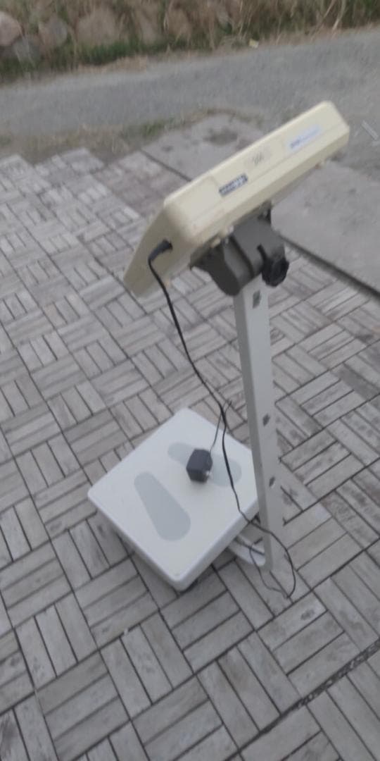 タニタ 精密体重計 BWB-200 業務用 範囲 1kg～200kg目量50g