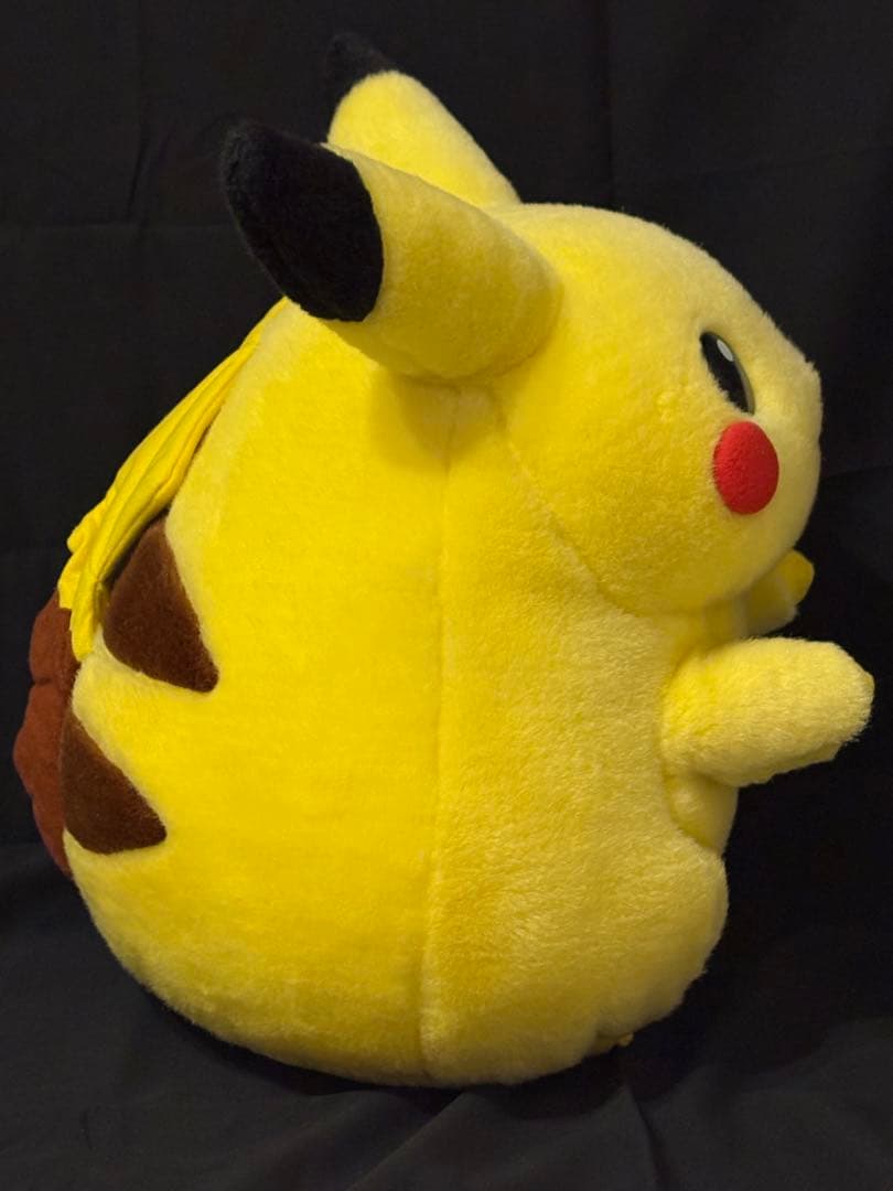 ピカチュウ 1／1等身大 TOMY 初期 ぬいぐるみ②
