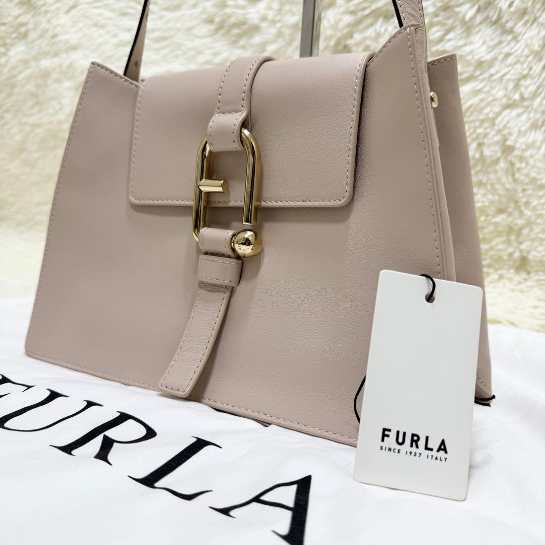 現行 フルラ ヌヴォラ ショルダーバッグ アーチロゴ　レザー ピンクベージュ