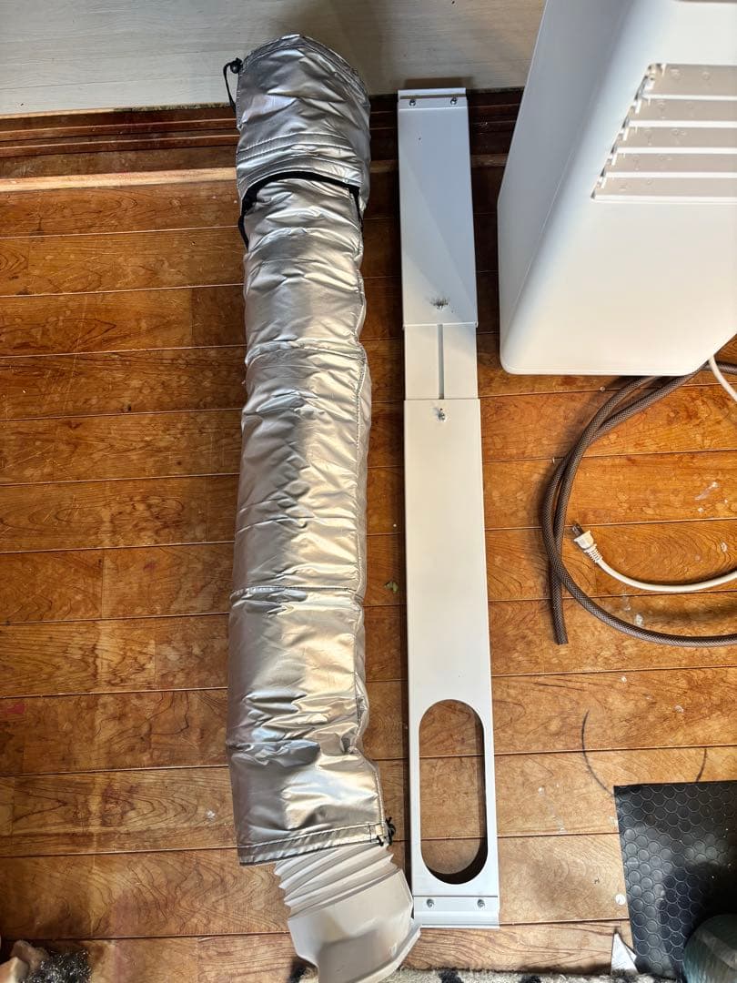 IRIS OHYAMA ポータブルクーラー ホワイト　2024年製