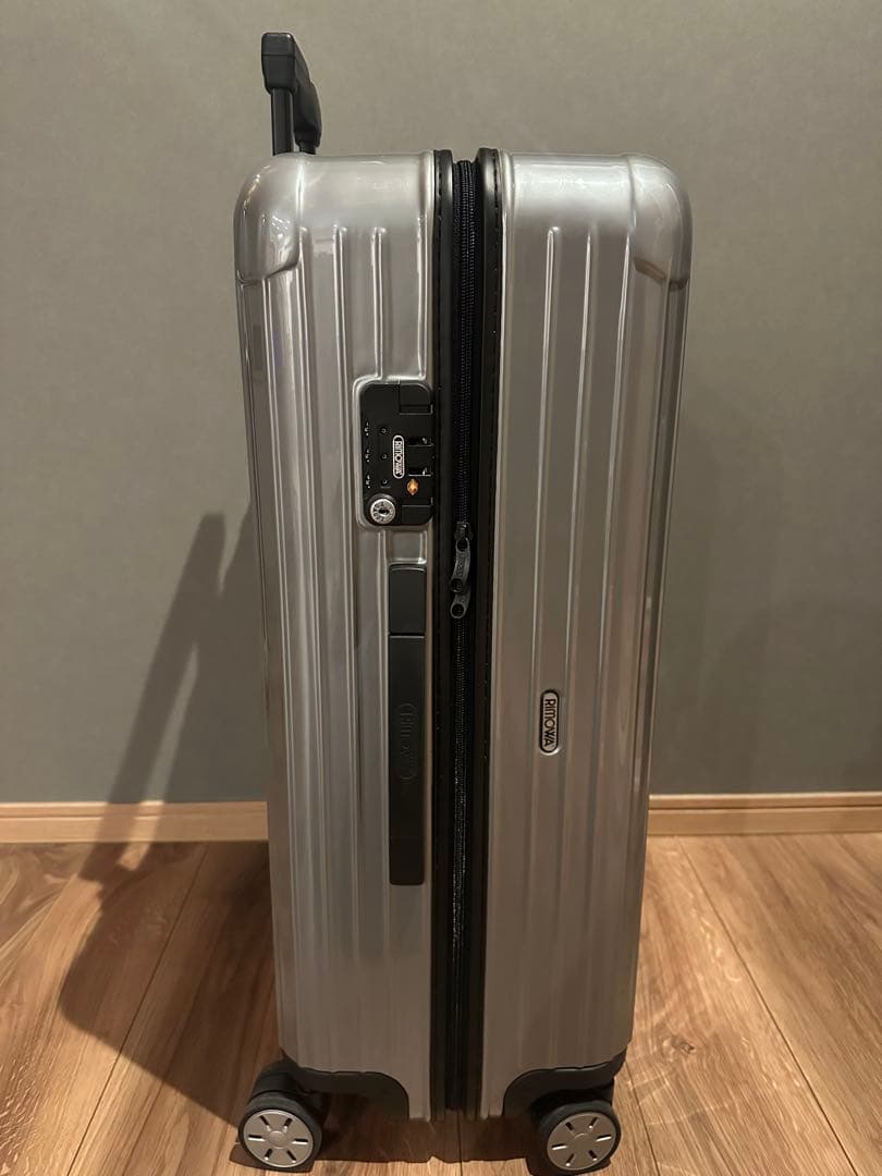 【美品】RIMOWA リモワ 82Lシルバー キャリーケース 4輪 タグ付き