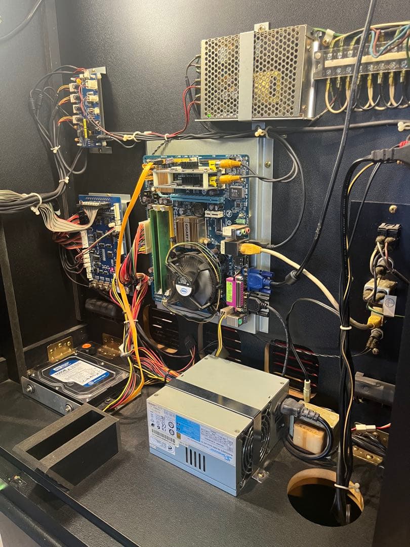 VSフェニックス ダーツマシン