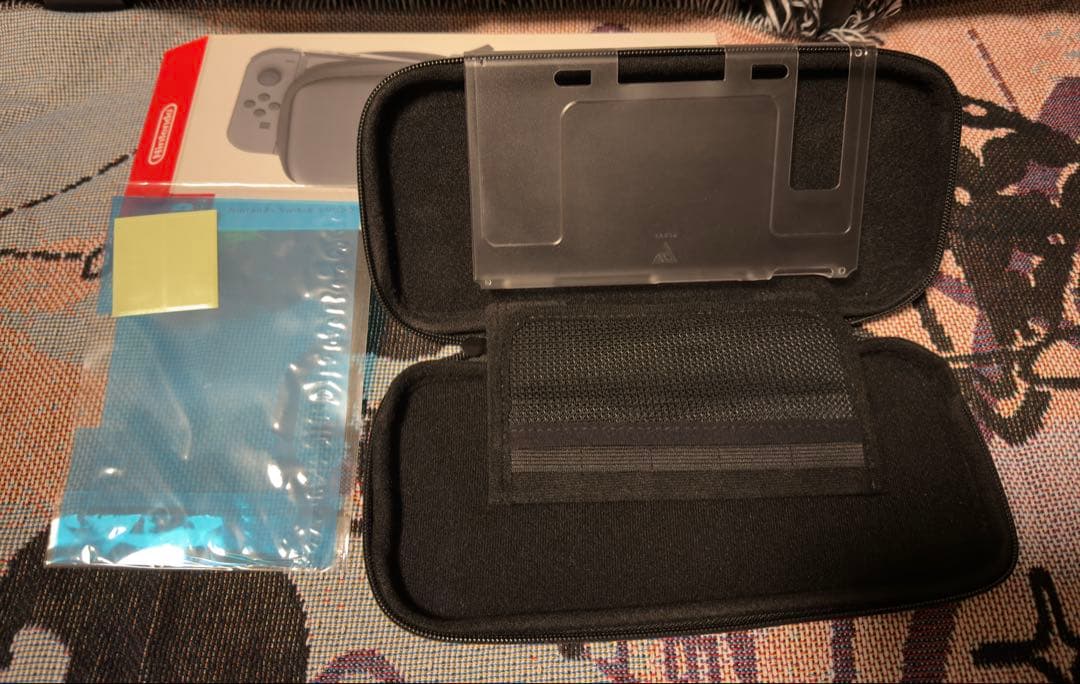 無*）様 Nintendo Switch 本体 グレー / 収納ケース / リン