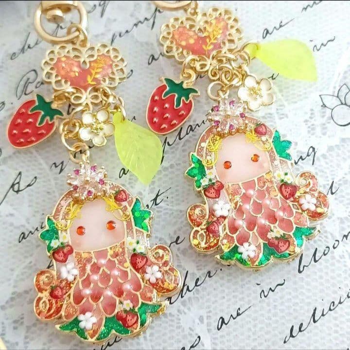 白雪の天使♡アマビエさん　他レジンキーホルダー計6点　ハンドメイド