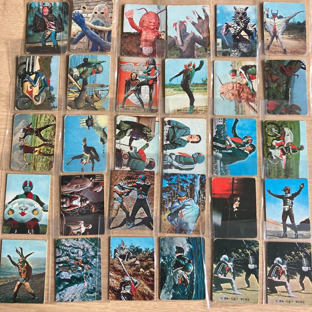 仮面ライダーカードとアルバム