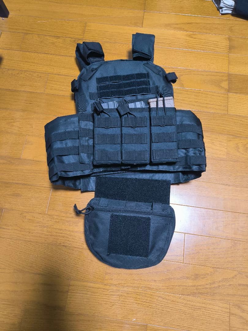 大幅値下げ可能 プレートキャリア ユーティリティポーチ付き