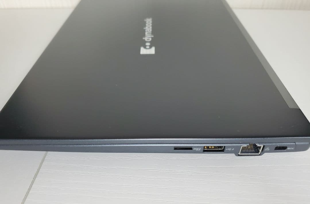 dynabook G83 12世代Corei5 16GB 256GB IGZO