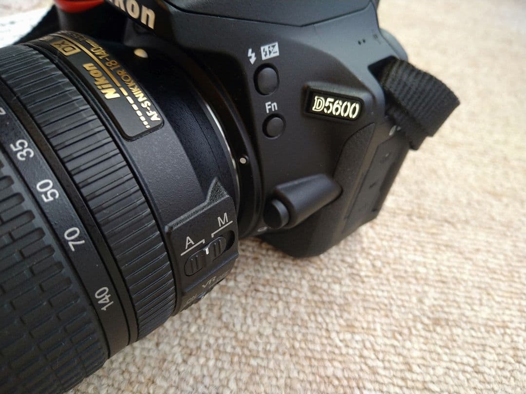 Nikon D5600 デジタル一眼レフカメラ