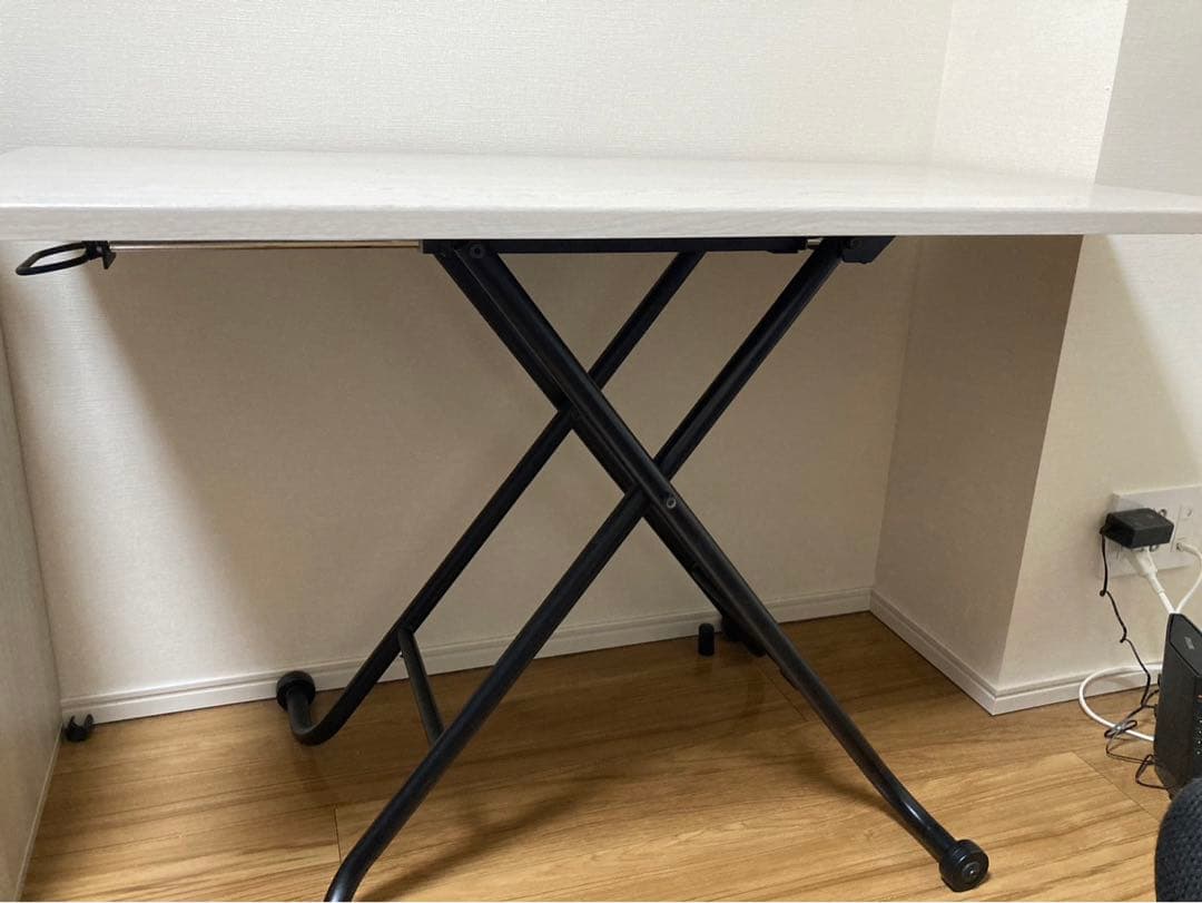 sea⭐︎:美品★昇降式テーブル