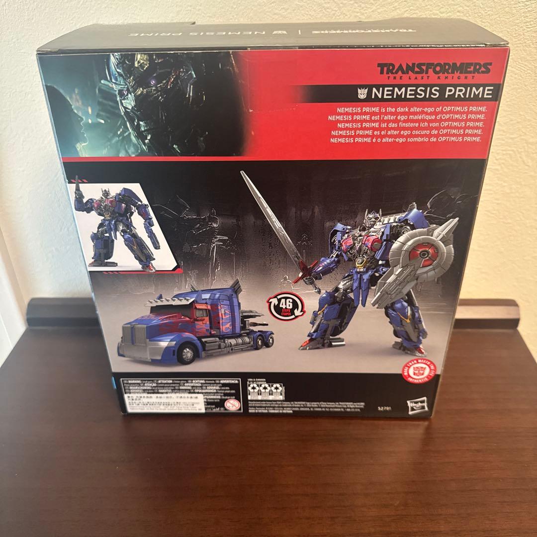 トランスフォーマースタジオシリーズリーダークラス ネメシスプライム　フィギュア