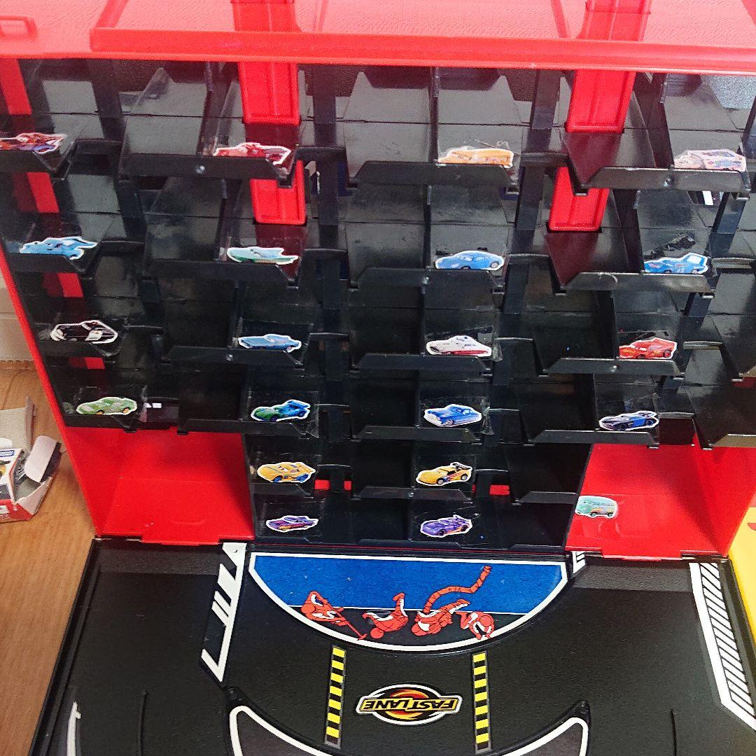 カーズ トミカ ミニカー 廃盤 にぎやかサウンドタウン