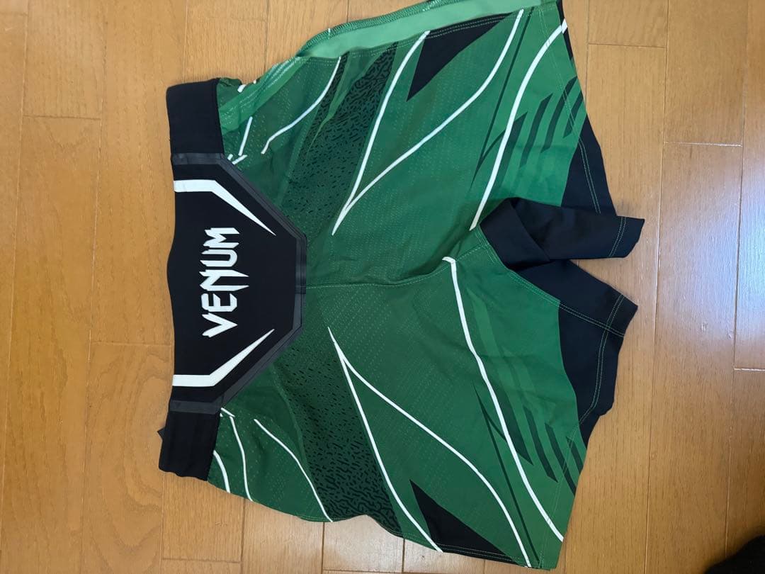 UFC VENUM ファイトショーツ