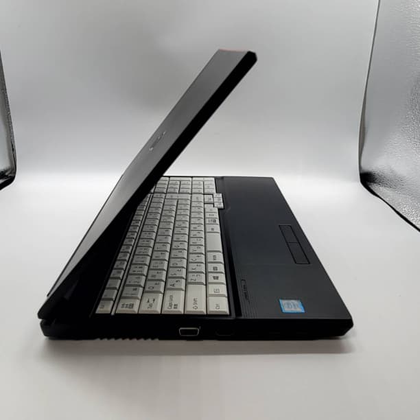 フルHD 美品★ 15 富士通 i7-6 16GB SSD256GB オフィス