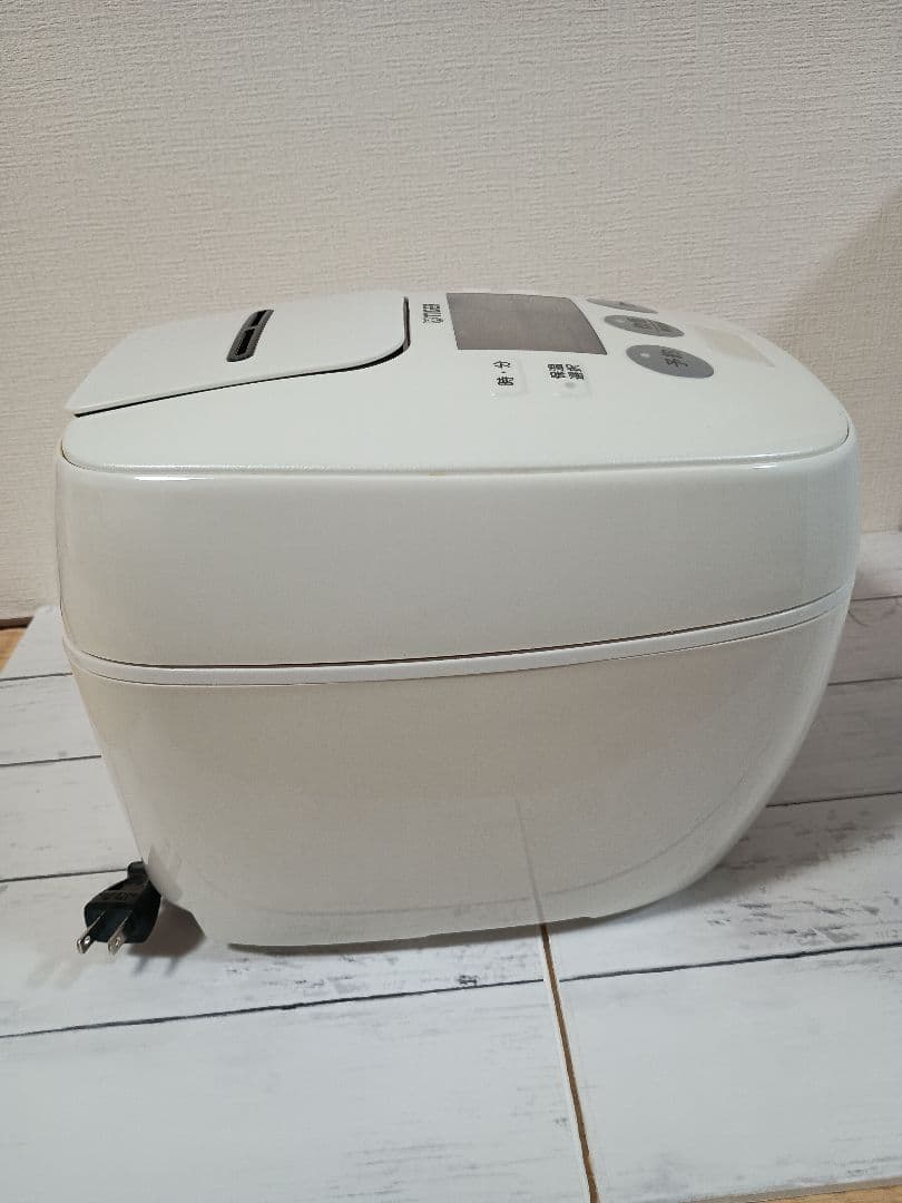 TIGER 圧力IH炊飯ジャー JPB-R100