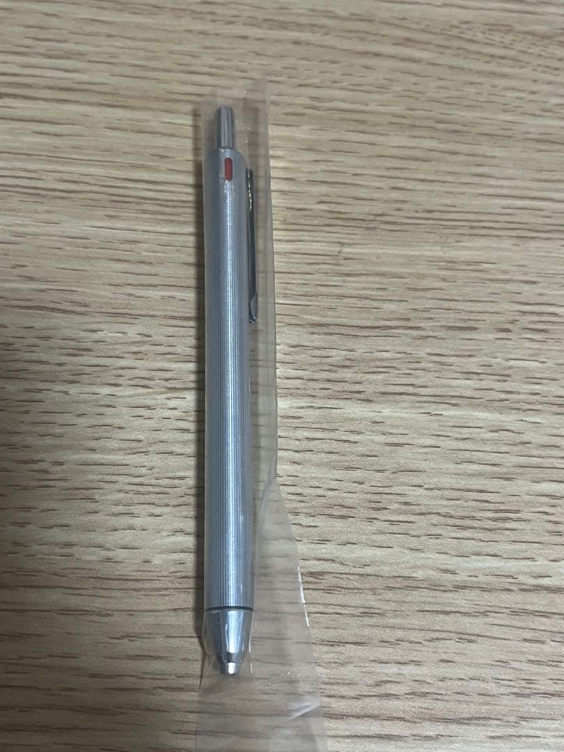 新品未使用　PILOT ストライプ 3色ボールペン 廃盤 3本セット