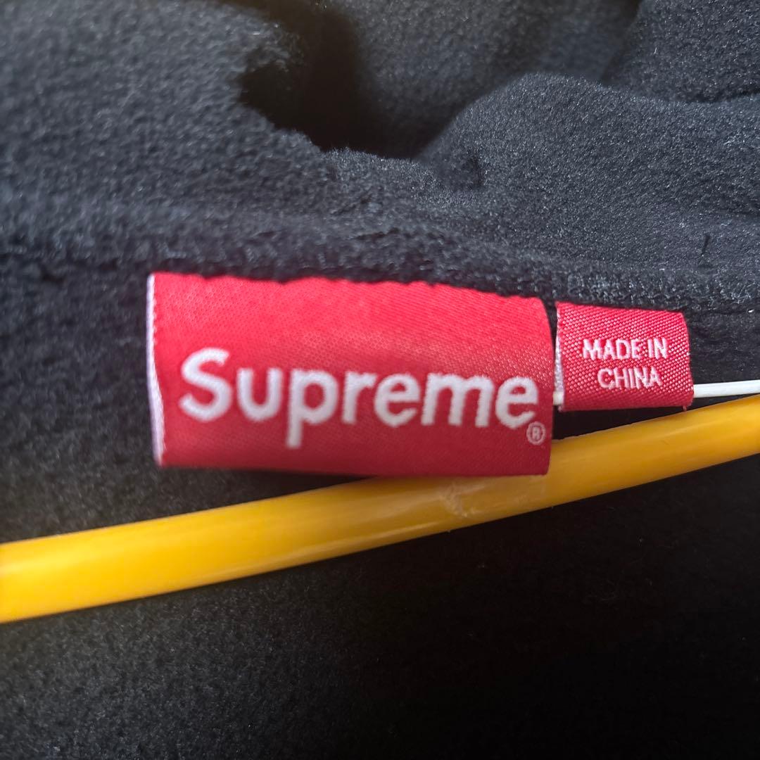 Supreme 黒 ジップアップパーカー