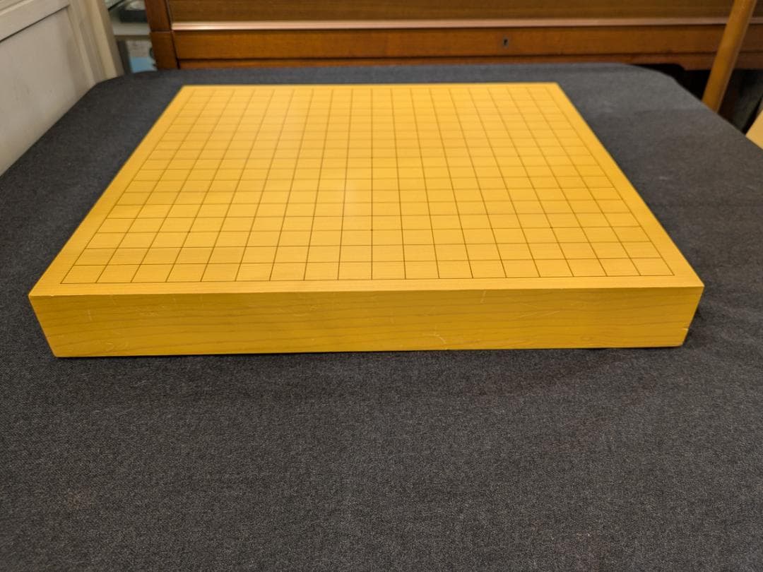 i＋【美品】 囲碁 卓上碁盤 本榧 ハギ板 天地柾 高級天然木 1.8寸 2枚継