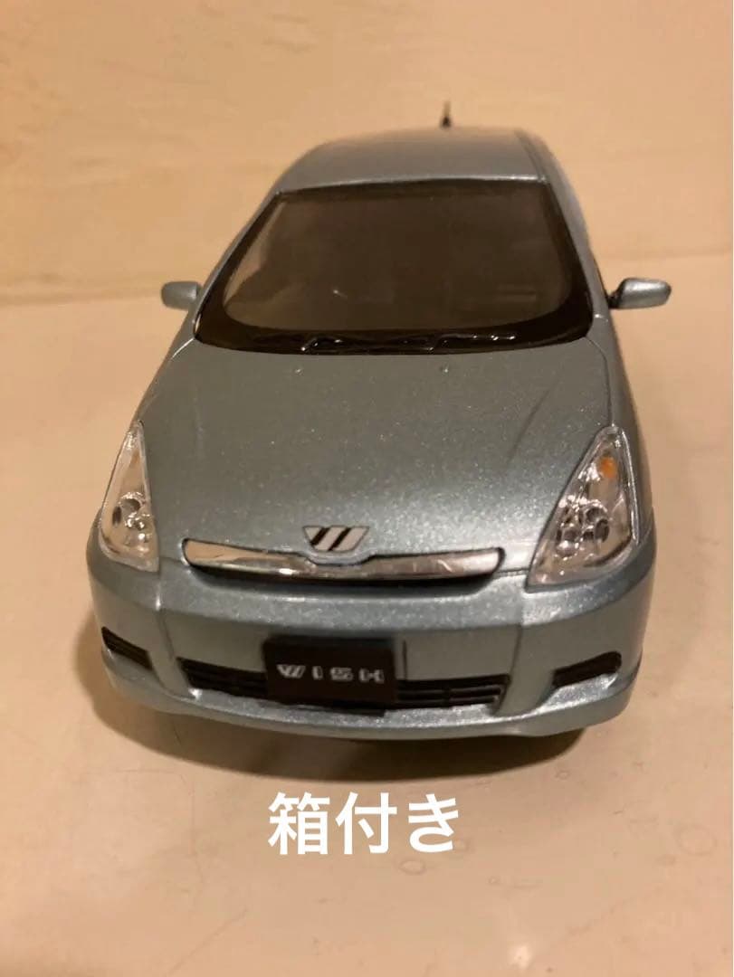 トヨタ ウィッシュ WISH　カラーサンプル　ミニカー　非売品　箱付き