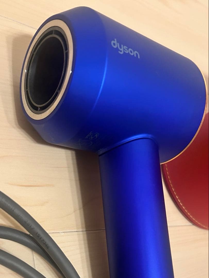 Dyson ヘアドライヤー 付属品未使用　収納ケース付き