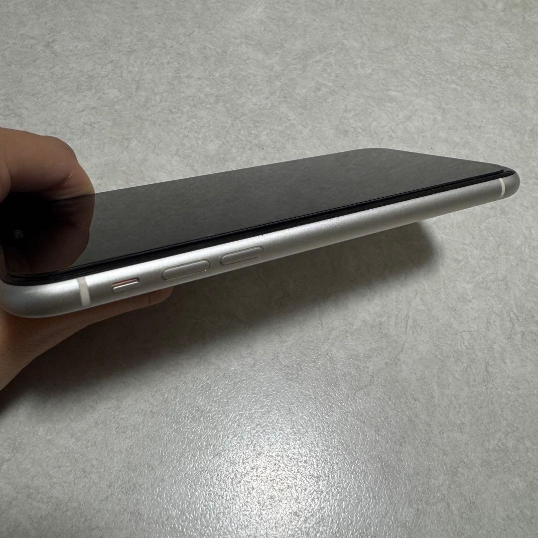 Apple iPhone 11 ホワイト 256GB SIMフリー