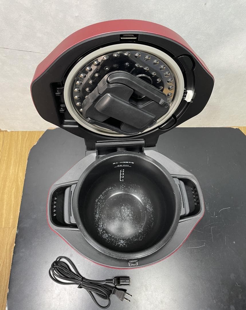 Y♦♦494 シャープ ヘルシオ　ホットクック　 KN-HW24G-R