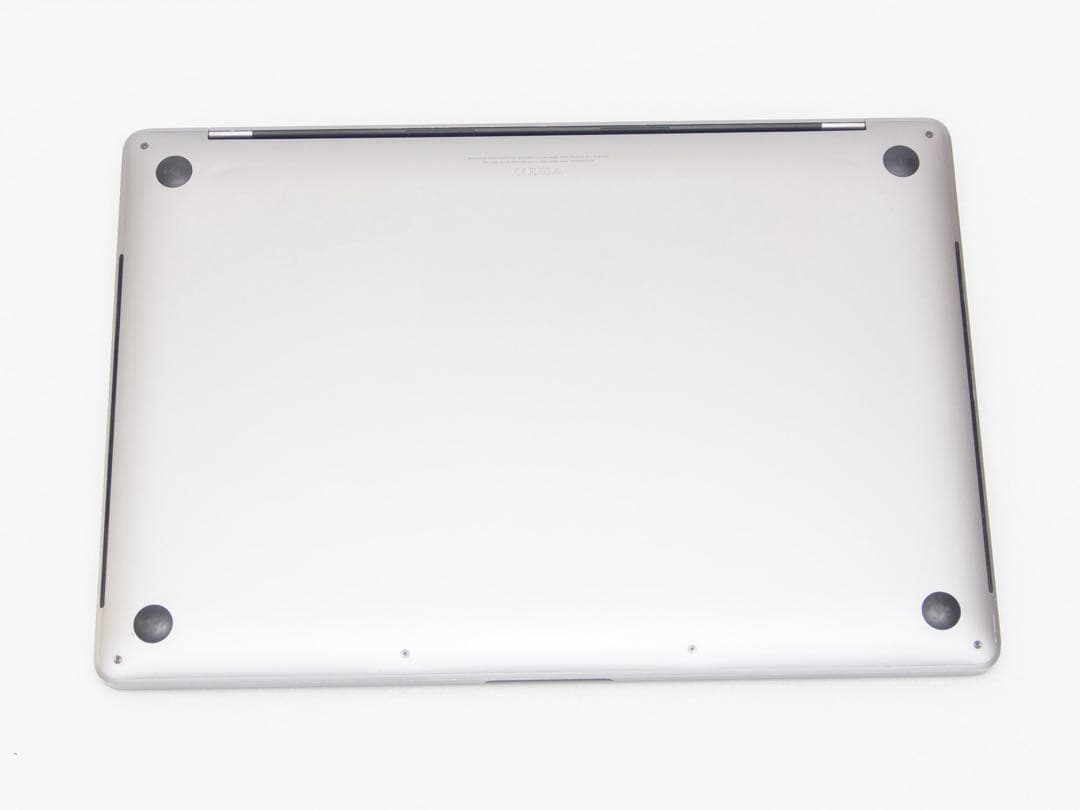 MacBook Pro 2019 15インチ i9 / 32GB / 1TB