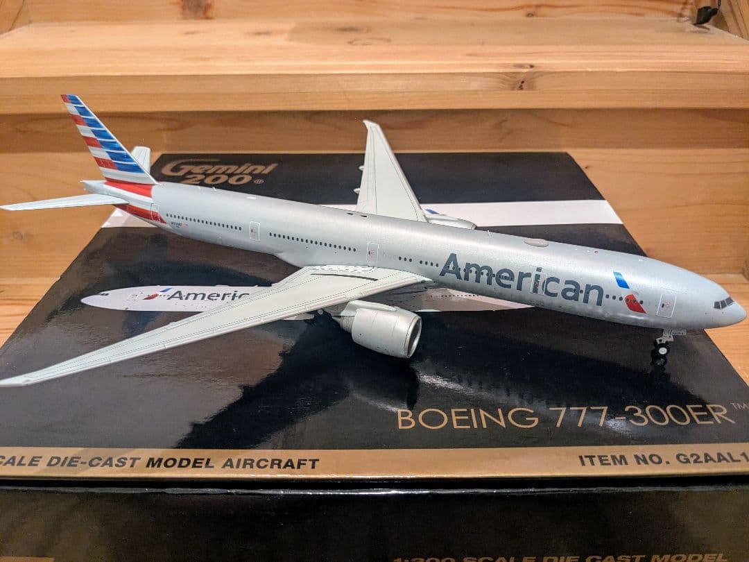 Gemini アメリカン 777-300ER 1/200 American