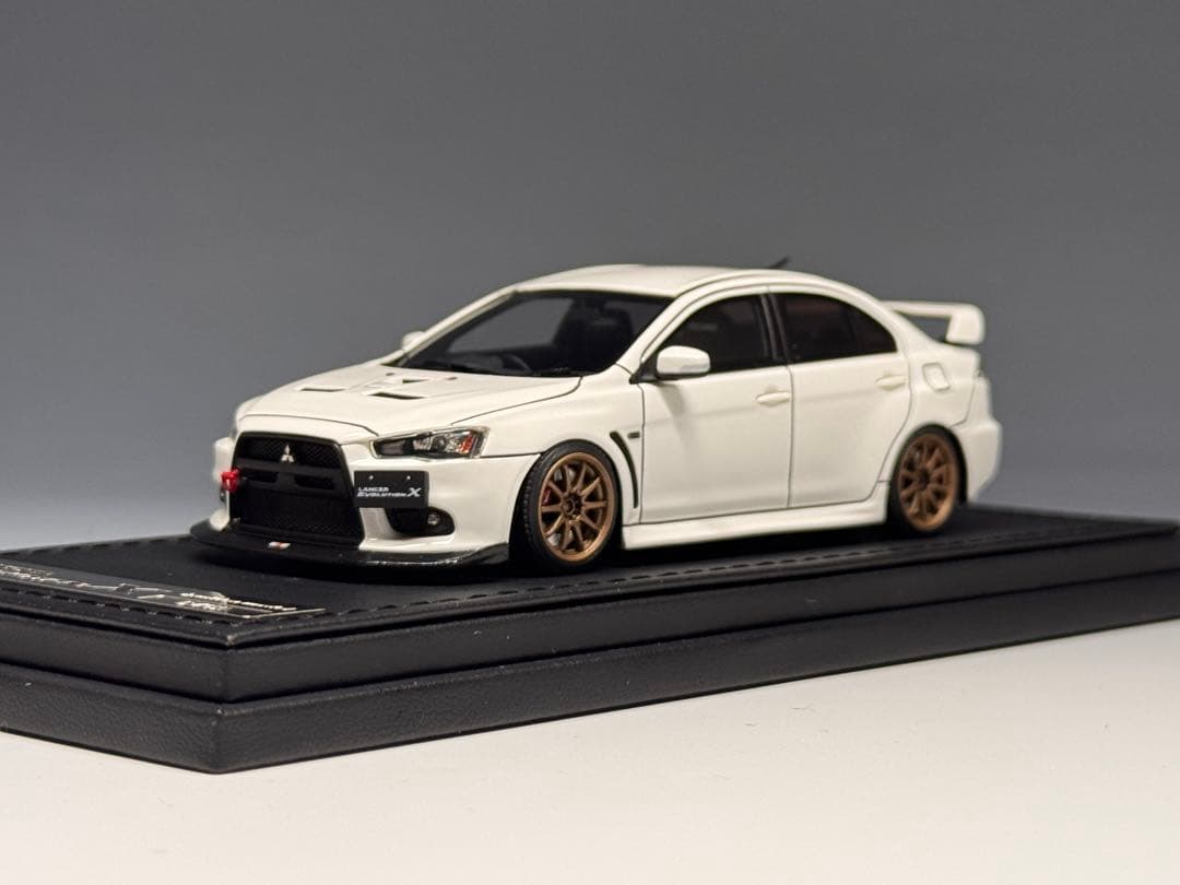 IG 1/43 三菱 ランサーエボリューション Ⅹ ホワイトCZ4A 2566