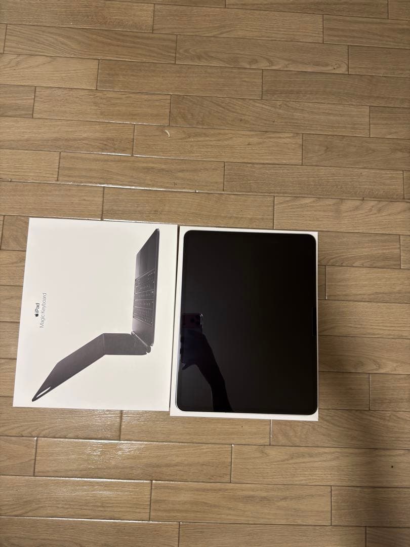 13インチiPadPro(M4)512GBセルラーモデルMagicKeyboad