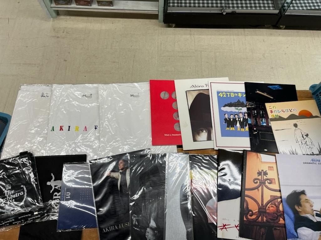 布施明 サイン Tシャツ トレーナー 書籍 ブロマイド 公式グッズ 大量まとめ