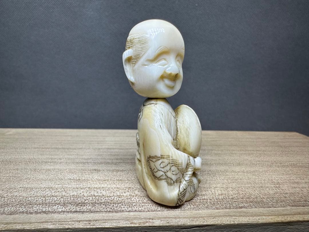 根付　希少品　滑稽　頭は回転可能　古美術品　 置物　細密細工　骨董