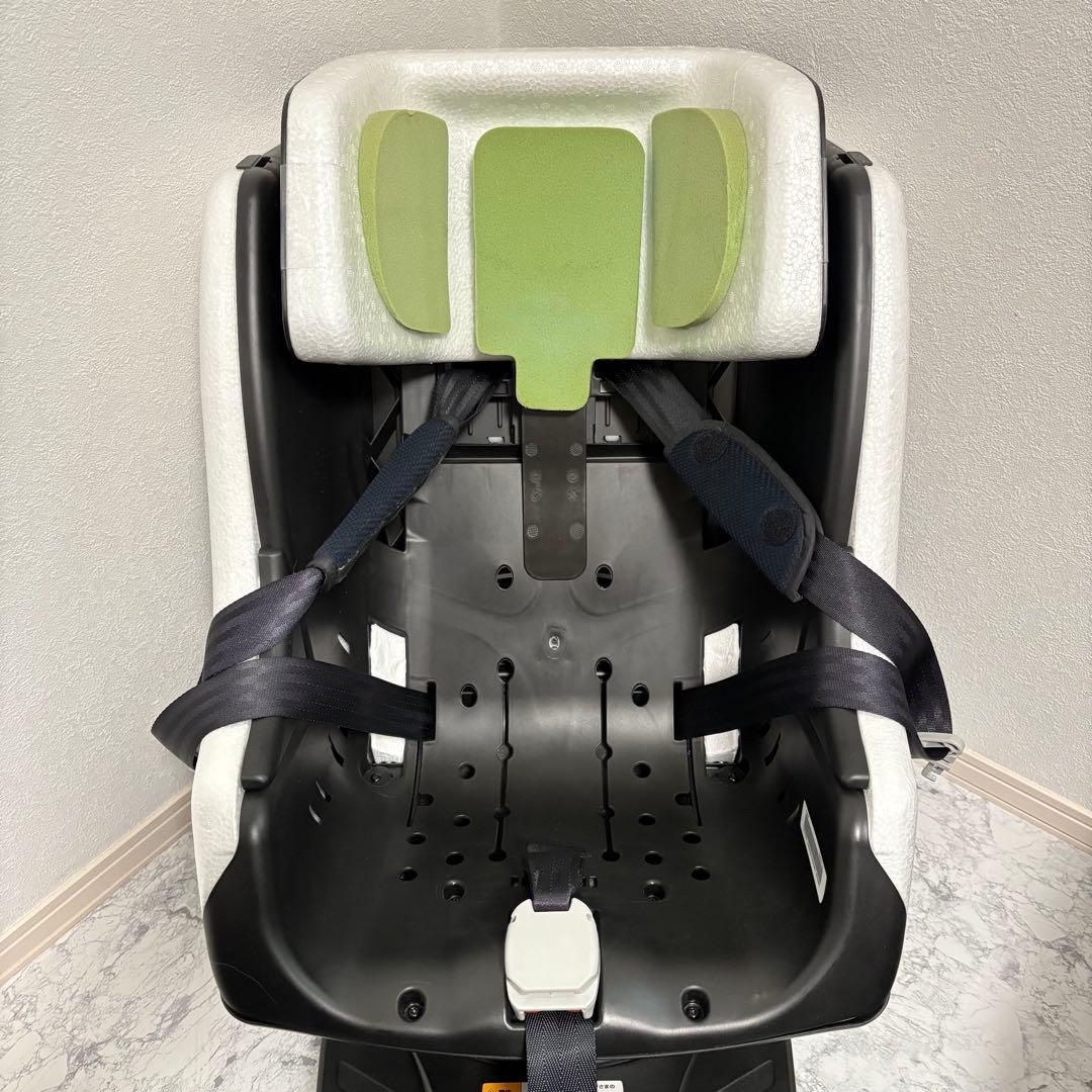 超美品✨丸洗い済み✨清潔✨アップリカ　クルリラ　シートベルト ISOFIX 両用