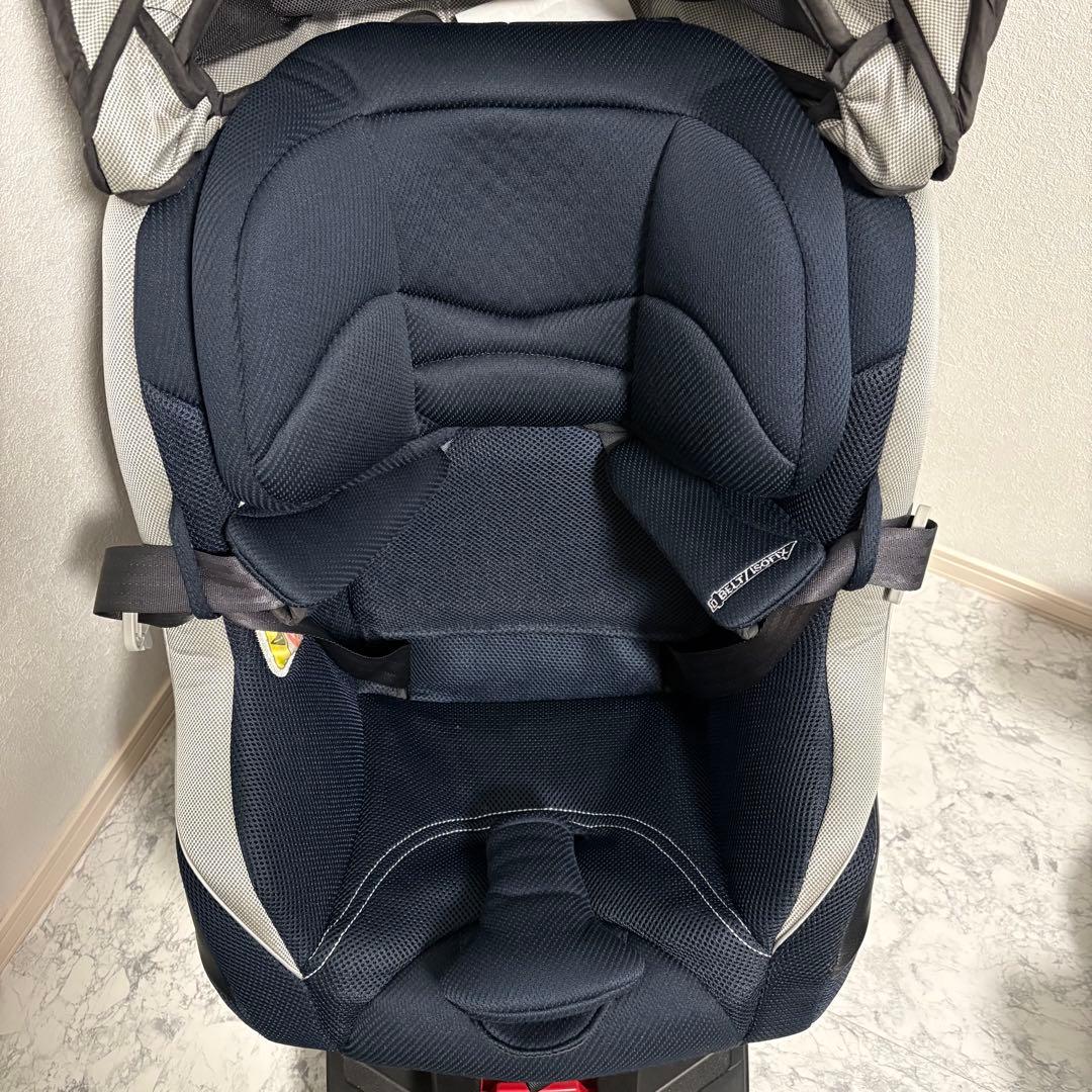 超美品✨丸洗い済み✨清潔✨アップリカ　クルリラ　シートベルト ISOFIX 両用