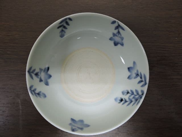 染付桔梗画茶碗　祥平造　共箱有　M１３２０