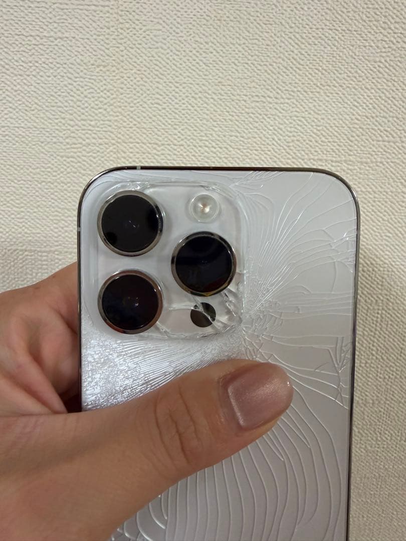 【たつや】iPhone 14 Pro シルバー 128GB