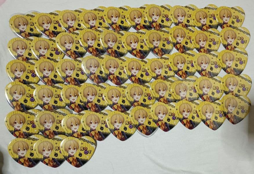 すとぷり　るぅと　ハートの缶バッチ　ハロウィン　2022　等身