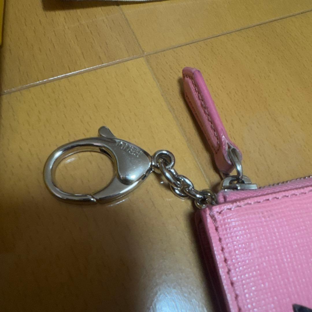 正規品　FENDI ピンク ケース