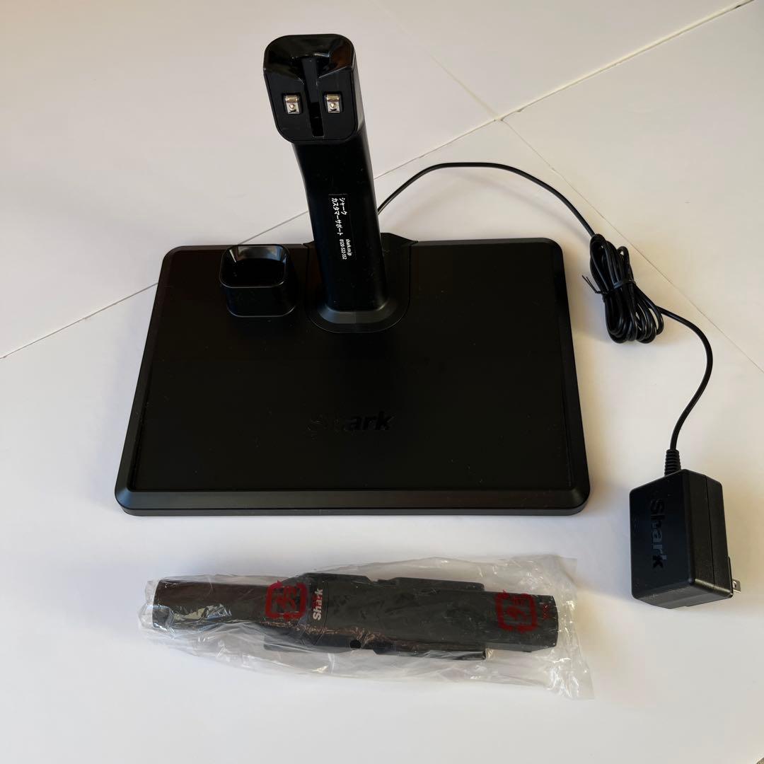 Shark コードレススティッククリーナー　CS100Jbr