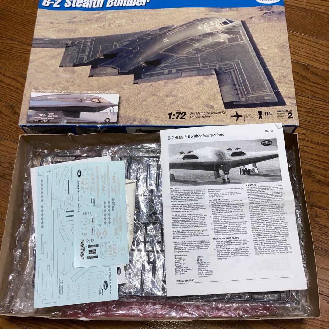 航空機・ヘリコプター B-2 Stealth Bomber 1:72 Testors