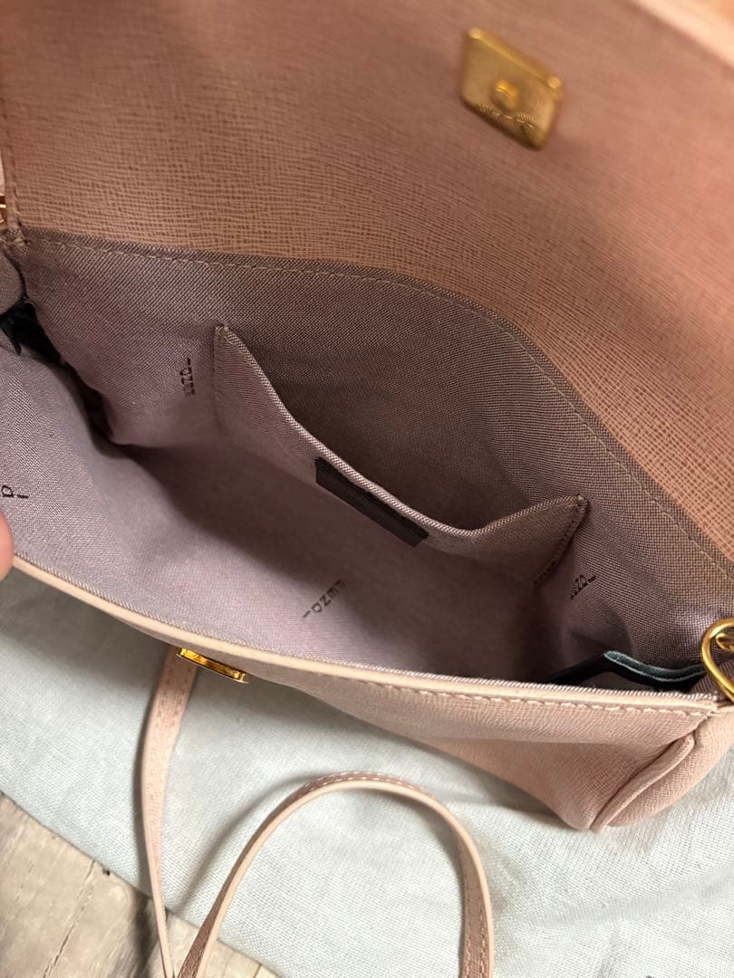 FENDI ピンク ショルダーバッグ