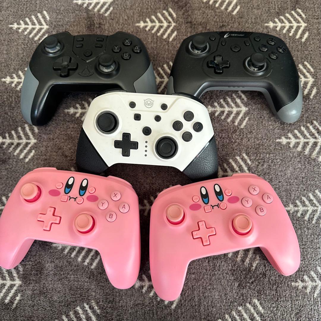 t*a様 Nintendo Switch 本体とコントローラー