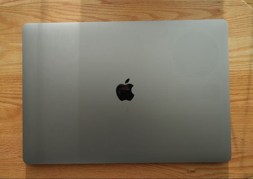 MacBookpro16インチ2019 i7/16GB/512GB