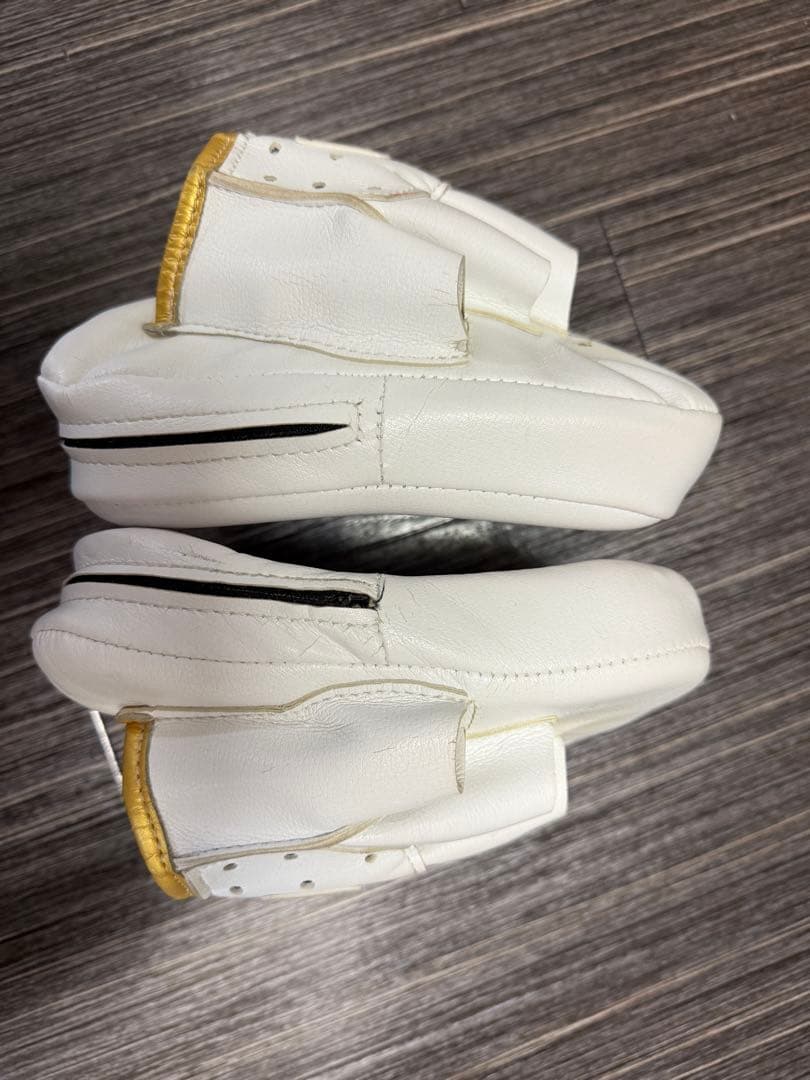 Winning パンチングミット ホワイト