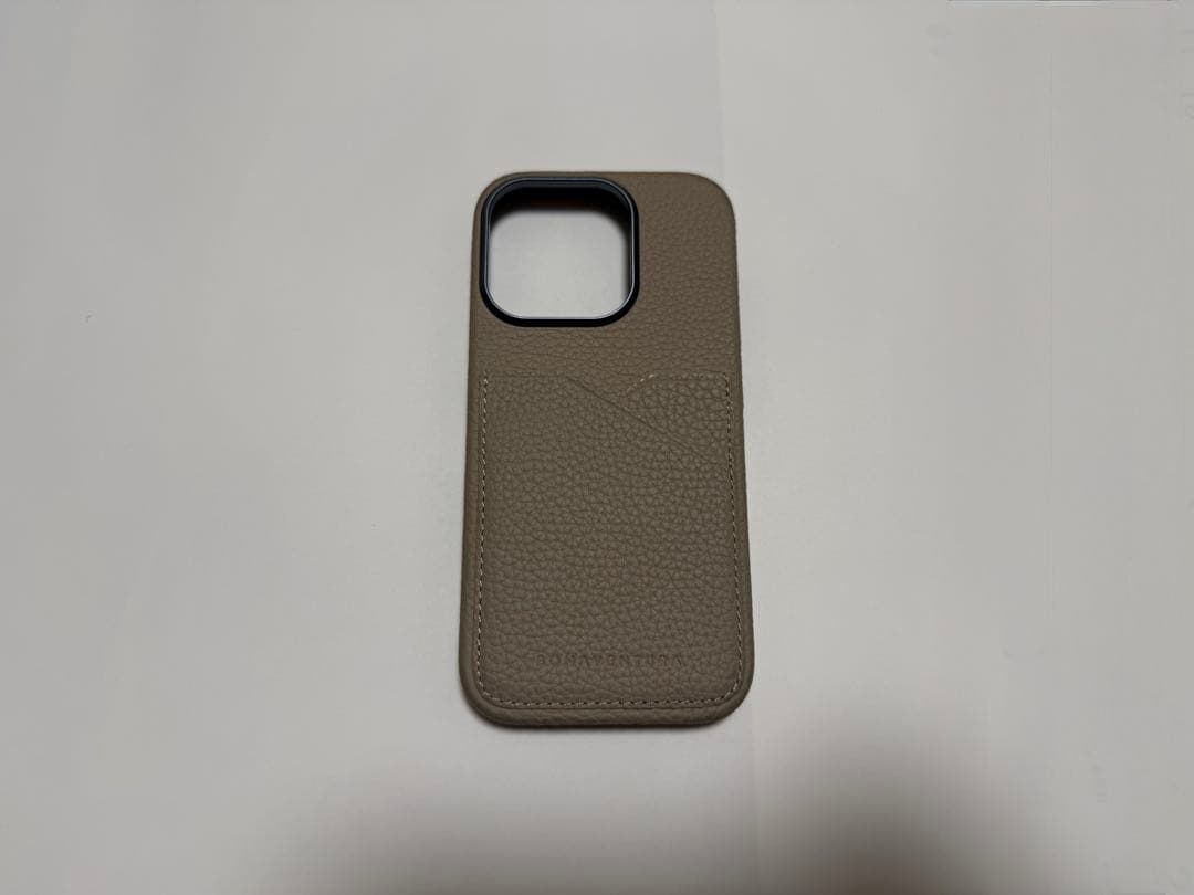 ボナベンチュラ ベージュレザー iPhone16pro ケース