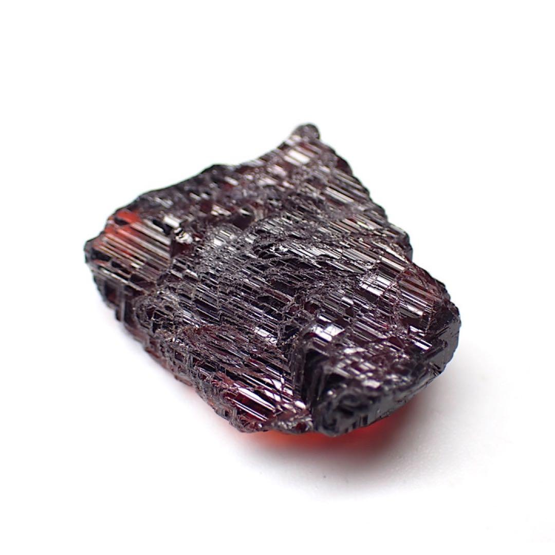 【ブラジル/ミナスジェライス/ナベガドラ産】スペサルティンガーネット