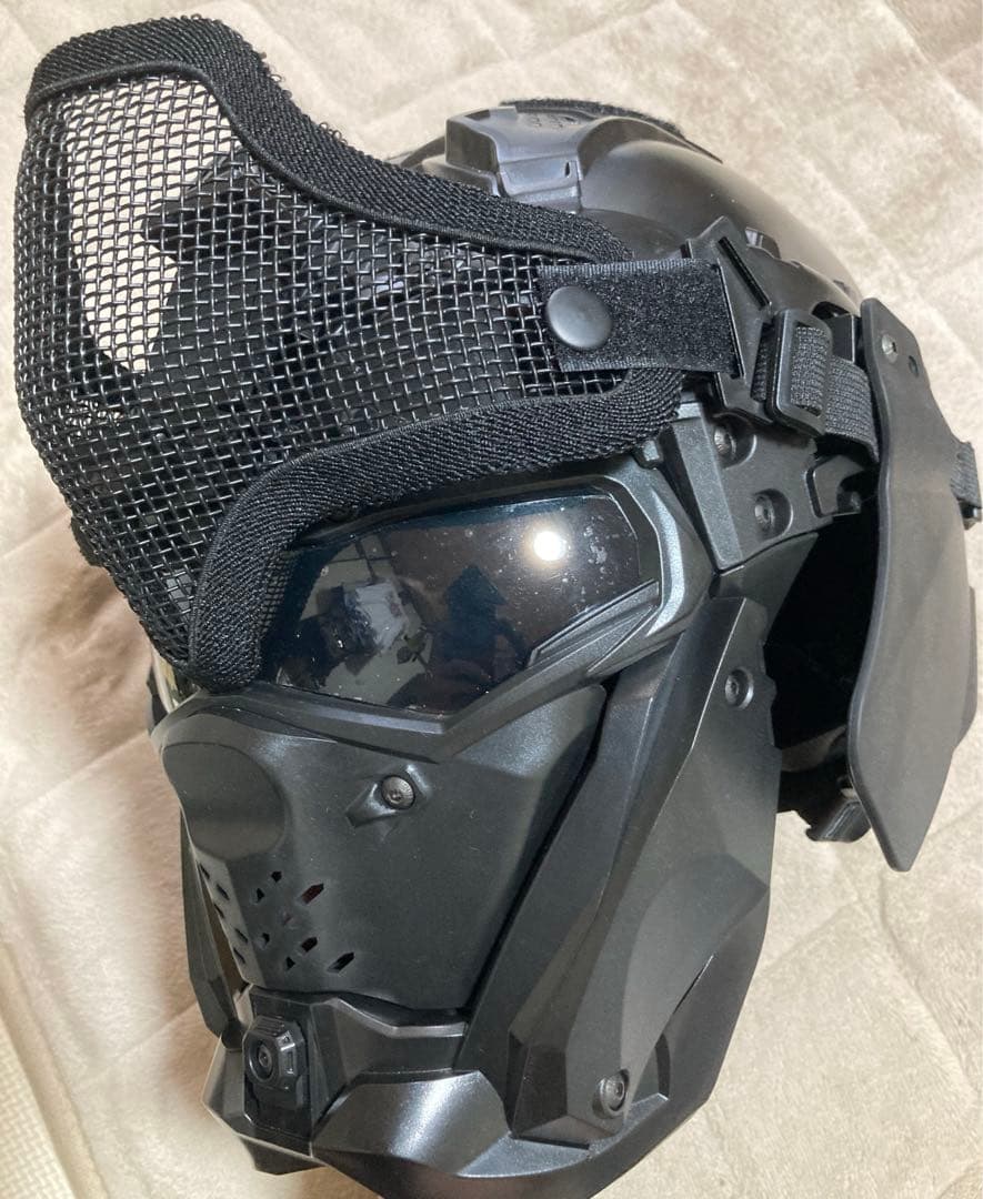 【一点モノ】　SF風　タクティカル ヘルメット カスタム品