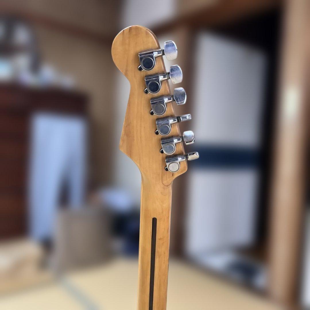 エレキギター ストラスキャスター 黒 メーカーのロゴは消してありました。