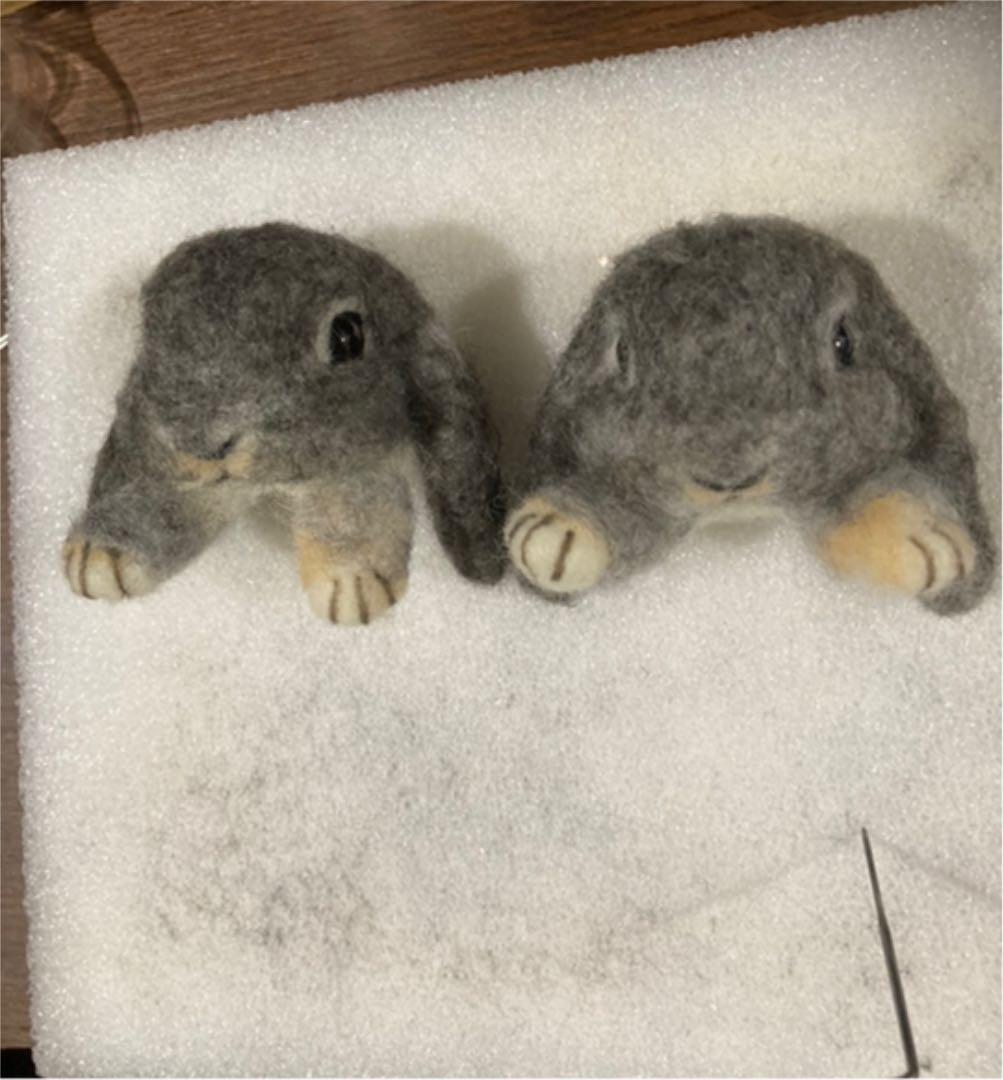 ピンクもも様　うさぎ羊毛フェルトおてて付き