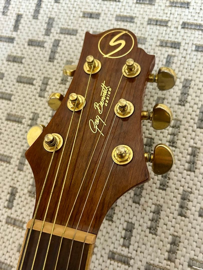 GREG BENNETT design SAMICHエレアコ(OM-15CE)